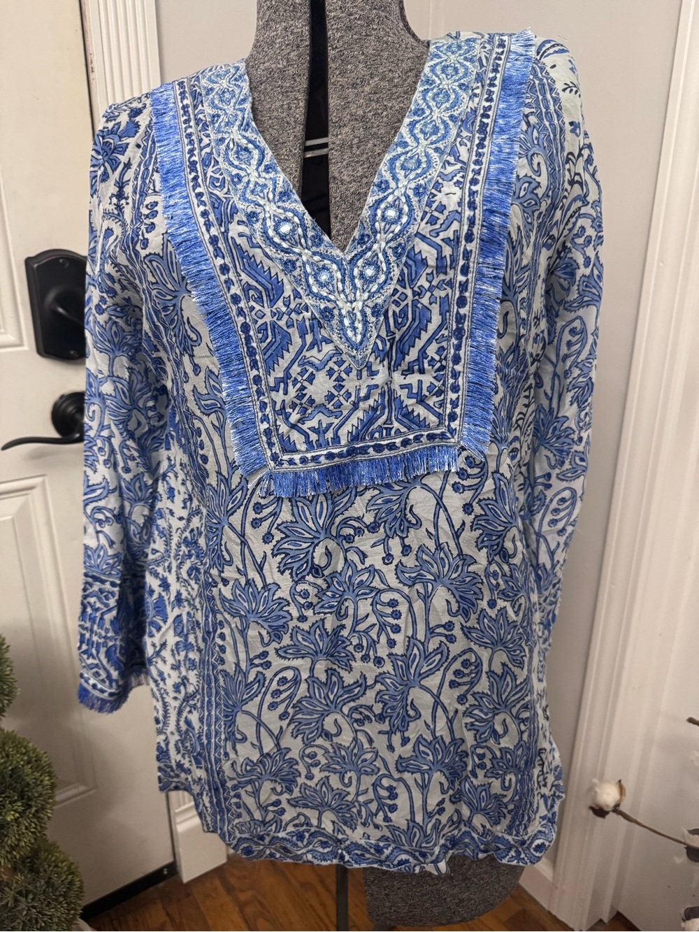 Women’s Bella Tu Floral Paisley Tunic Top with Fringe Detail Large